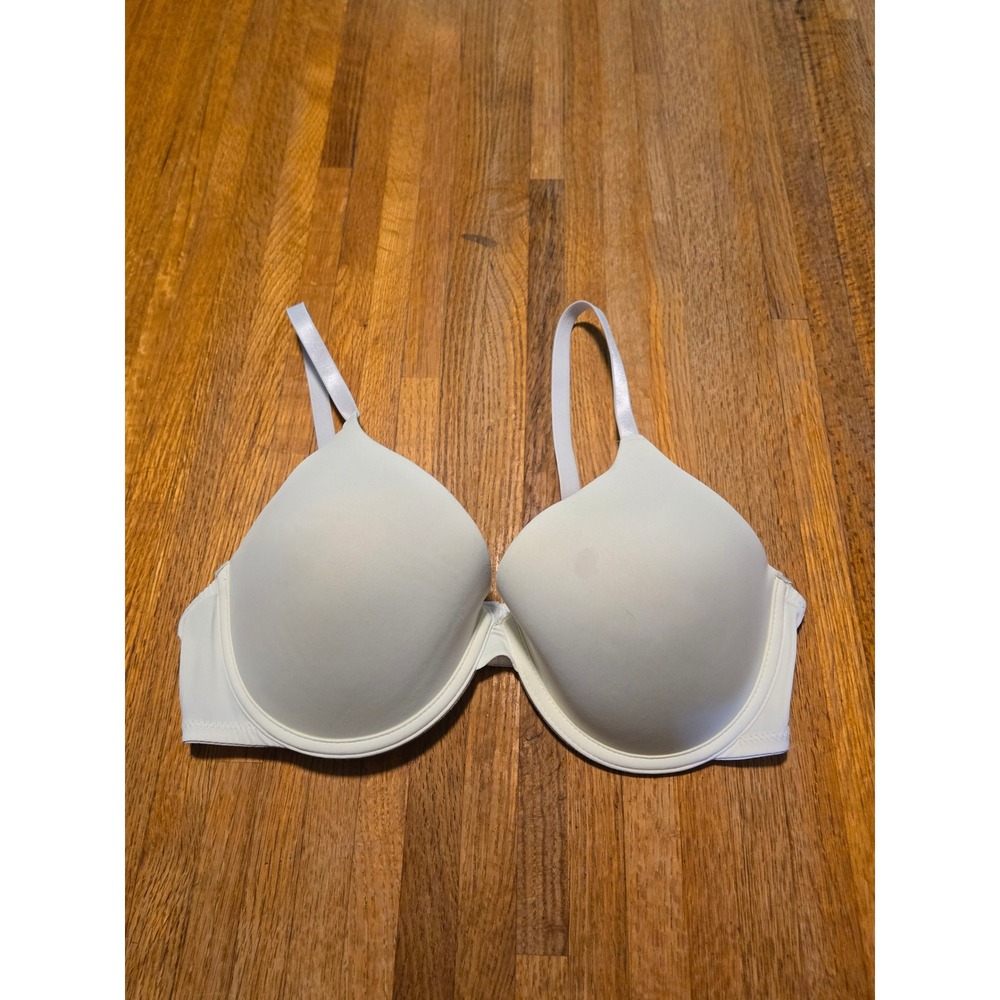 No Boundaries Women 36D White Underwire Molded Cup Everyday Basic T-Shirt Bra
